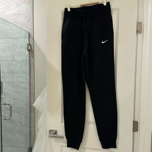 Nike phoenix black jogger s long nwt